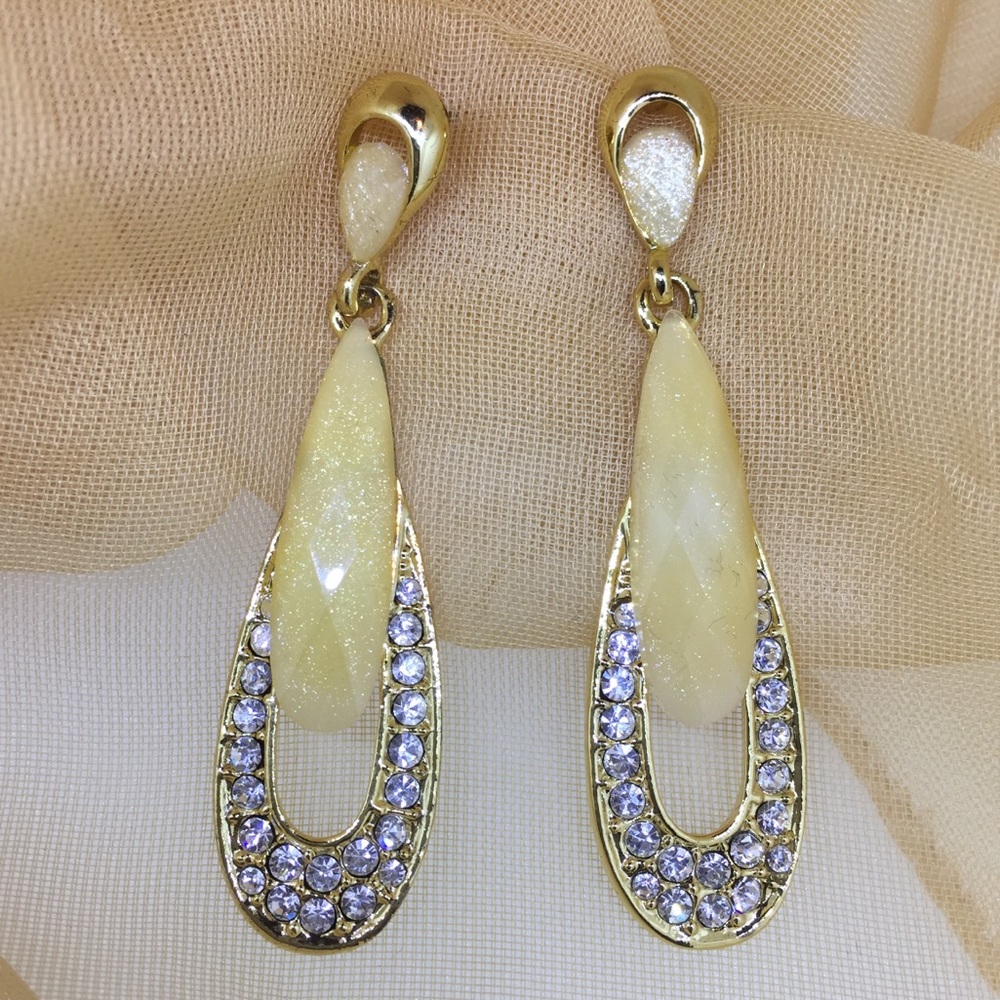 COPY - Shimmer Ivory Dangle Earrings